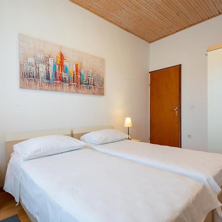 Apartments By The Sea Jelsa, Hvar - 11319 Jelsa  Zimmer foto